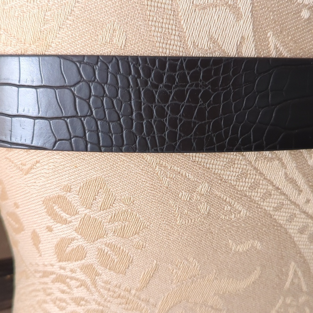 New with tags! XL Black PU/Bonded Leather Belt - Picture 3 of 5